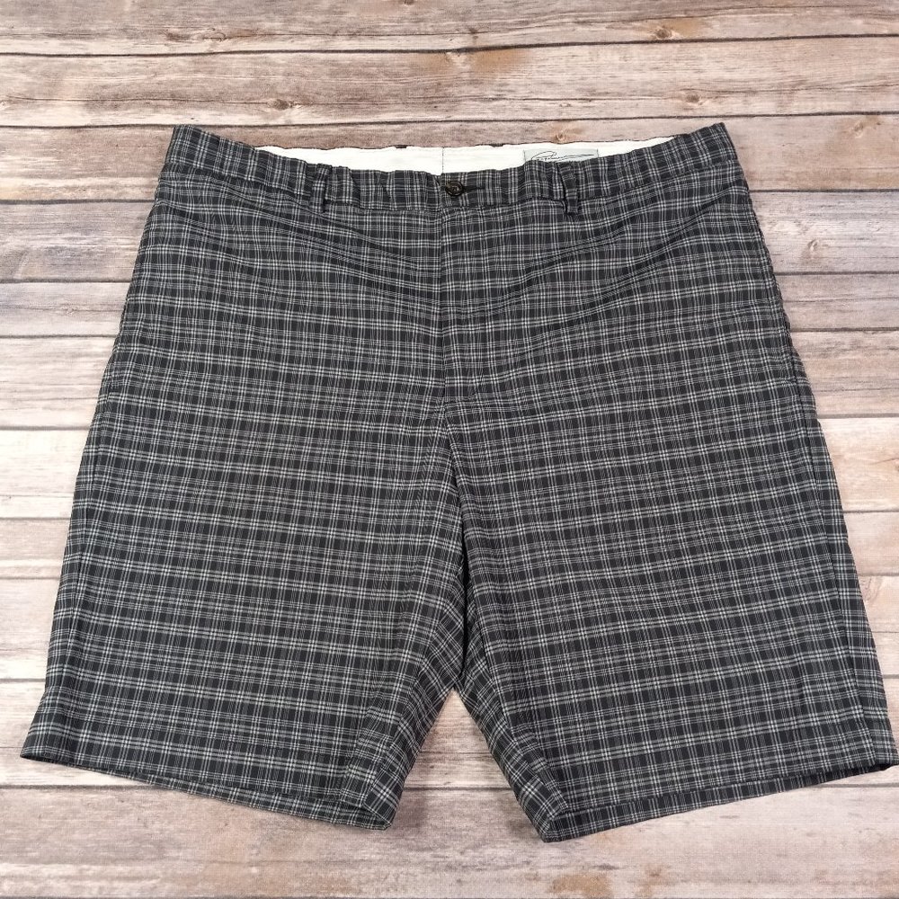 Greg Norman Golf Shorts Gray Black Plaid Flat Front Size 38